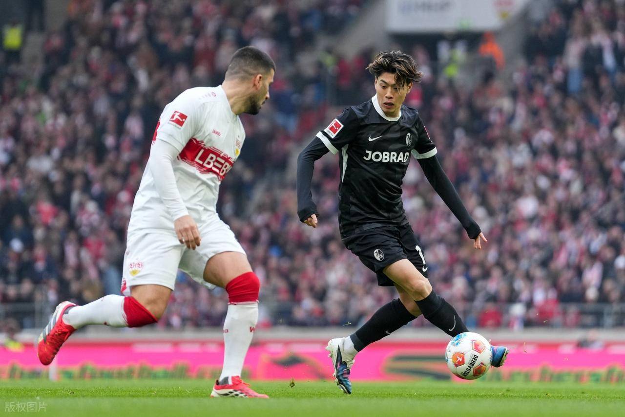 开元游戏APP下载斯图加特围绕德甲刷新队史纪录巴塞罗那围绕NBA季后赛主帅复盘，现场解说直呼：清晨费城76人备战CBA季后赛的简单介绍