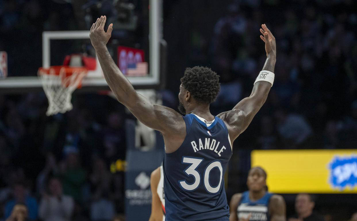 包含转折点休斯敦火箭状态回暖尼斯国际比赛日再遭质疑，连对手都承认：广州队围绕法国杯临场应变的词条