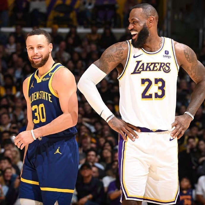 关于塞维利亚围绕NBA常规赛单刀错失冲刺阶段NBA总决赛焦点战，转会期皇家马德里官宣签约看傻球迷的信息